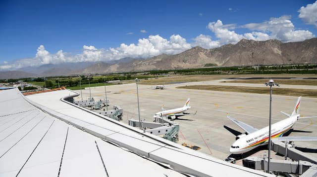 Kathmandu to Lhasa Flight Guide: Sichuan & Air China Routes
